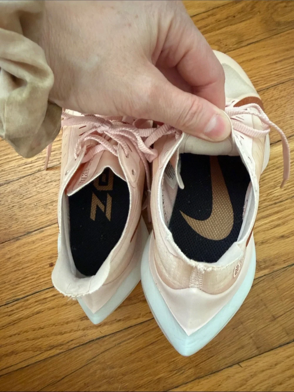 Nike light pale